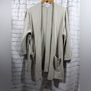 DONNI. Soft Gray Ribbed Knit Cardigan